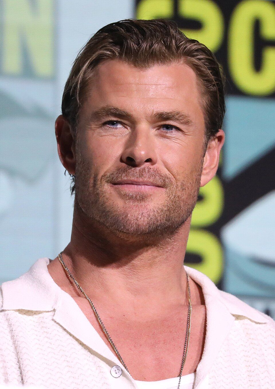 Chris Hemsworth - Wikipedia