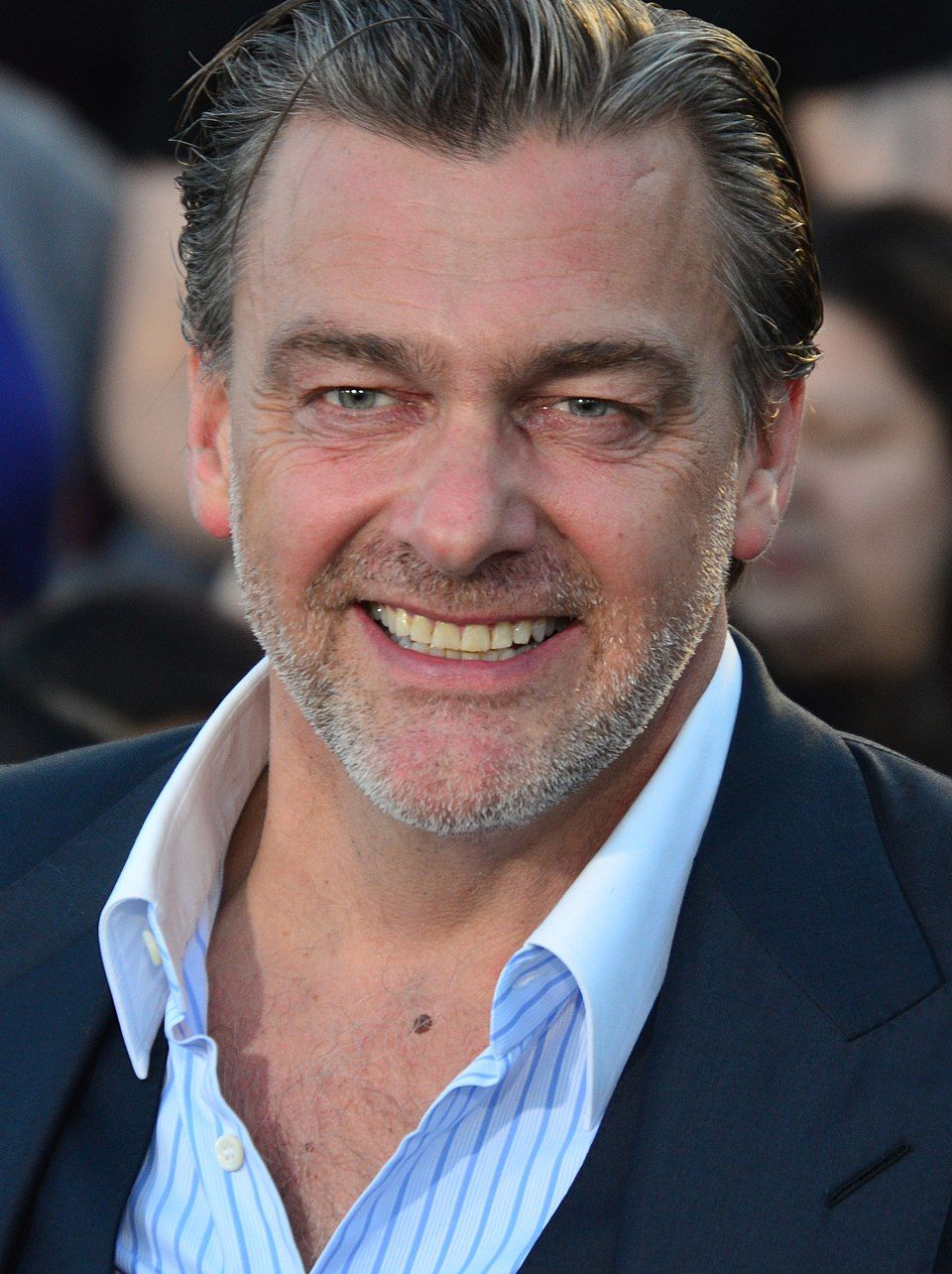 Ray Stevenson - Wikipedia