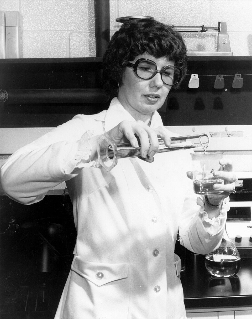 Barbara Askins - Wikipedia