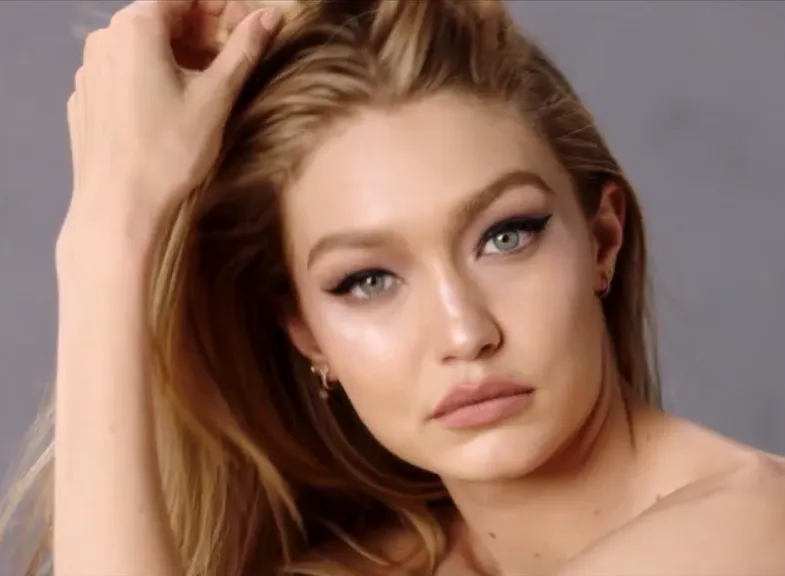 Gigi Hadid - Wikipedia