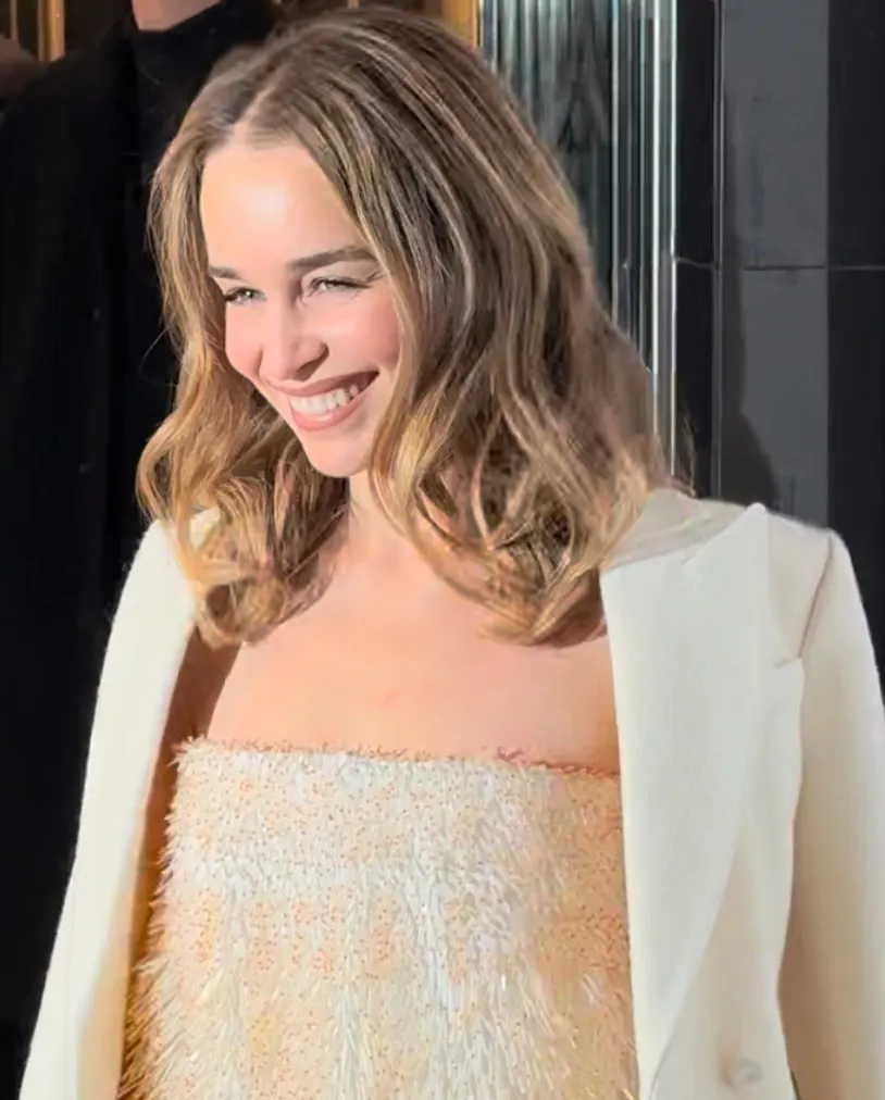 Emilia Clarke - Wikipedia